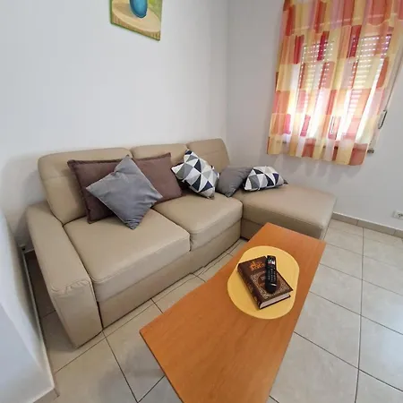 Vuceric Апартаменты Перой