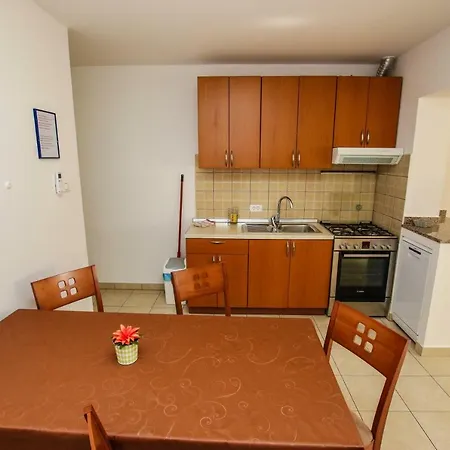 Апартаменты Vuceric *